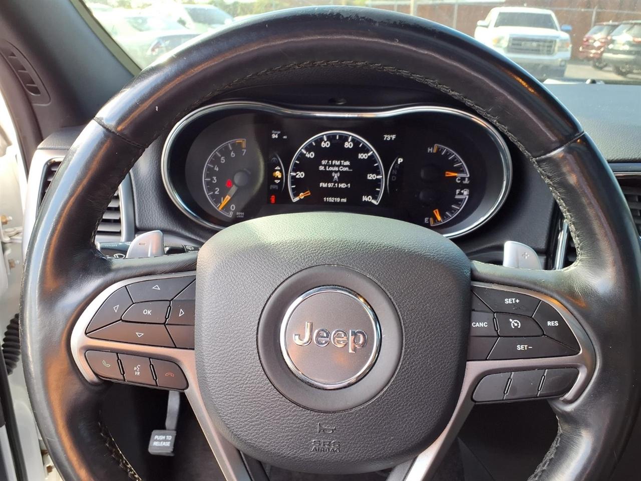 Jeep Grand Cherokee photo 12