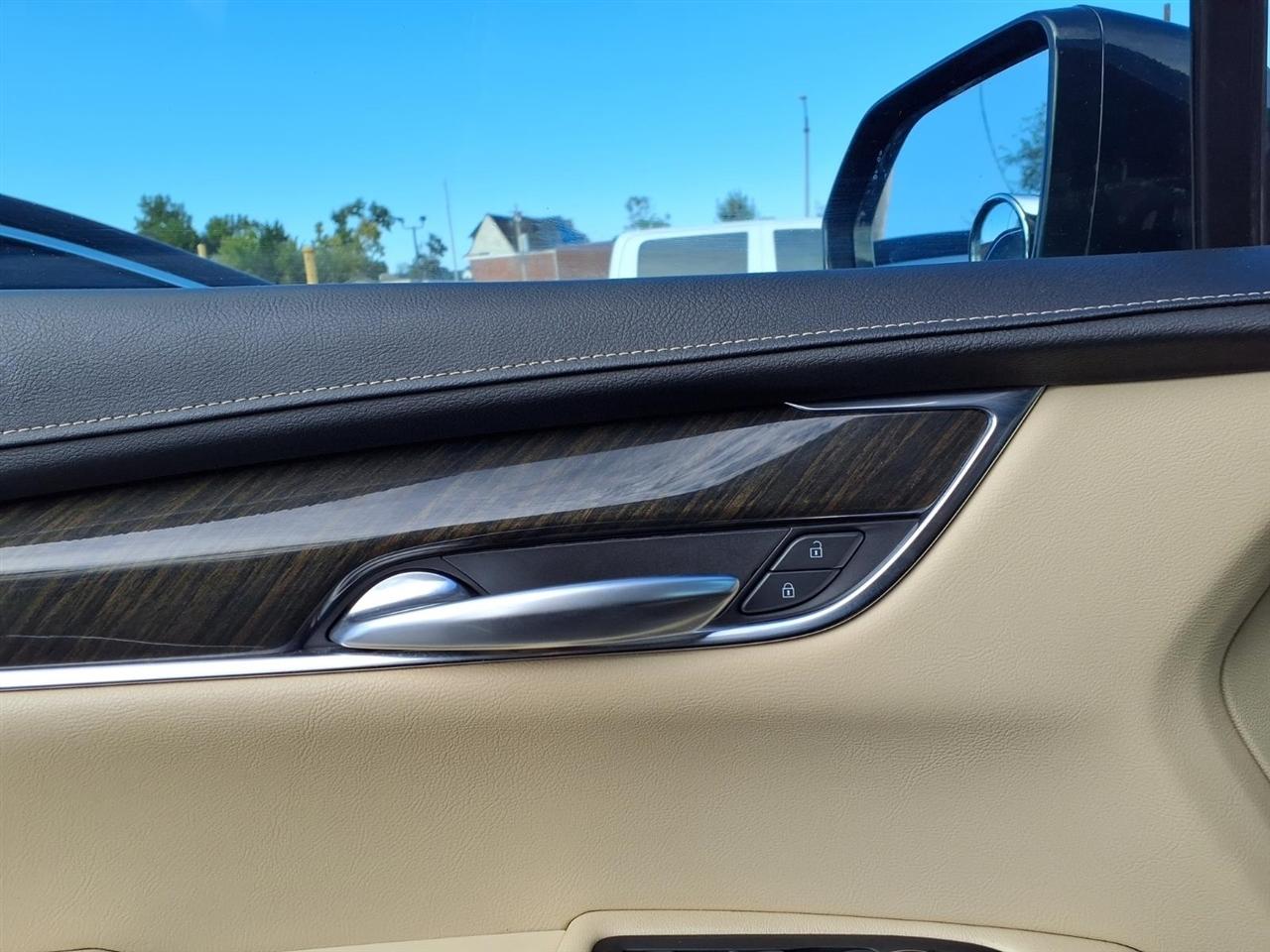 Cadillac XT5 Base AWD 2019