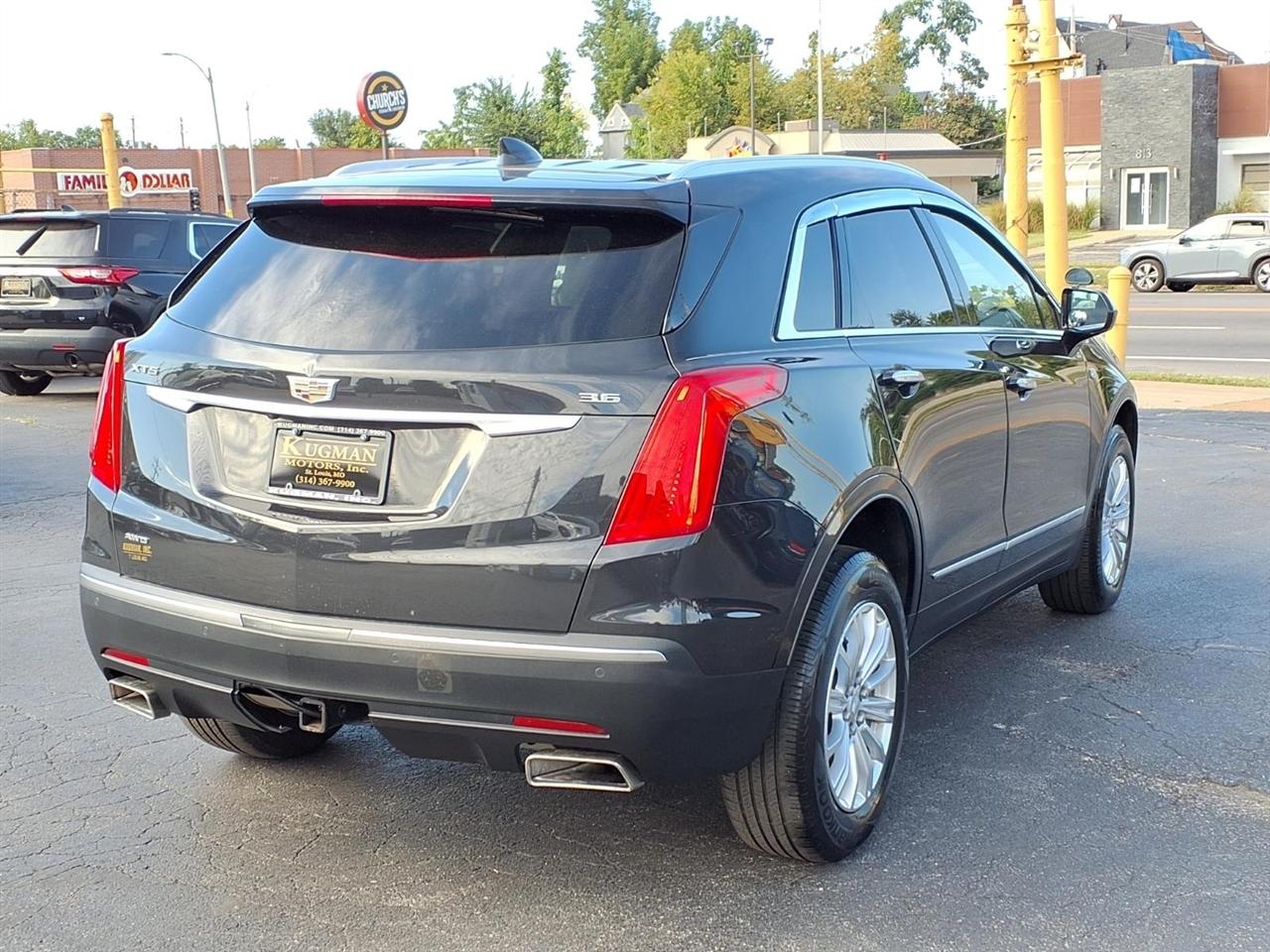 Cadillac XT5 photo 3