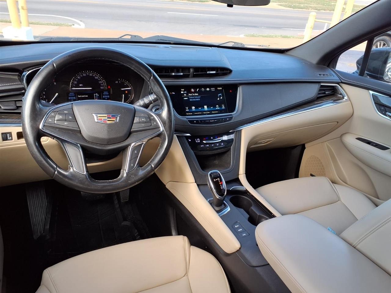 Cadillac XT5 photo 6
