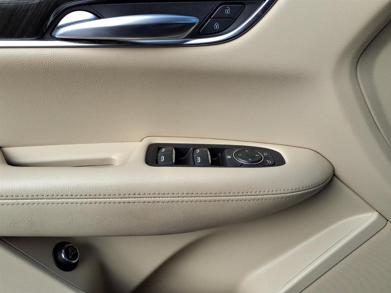 Cadillac XT5 photo 20