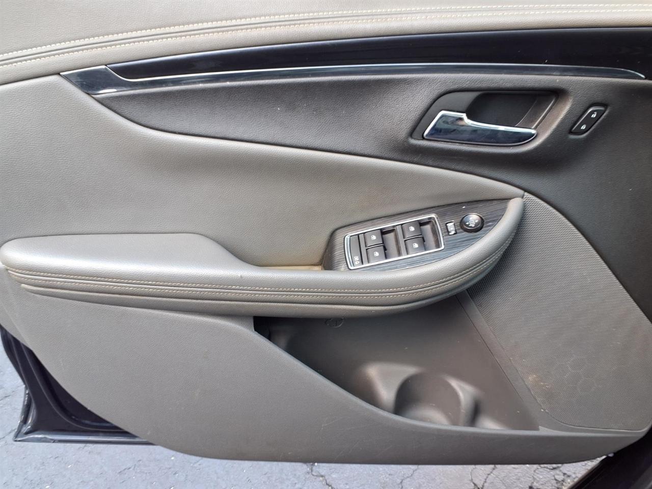 Chevrolet Impala photo 17