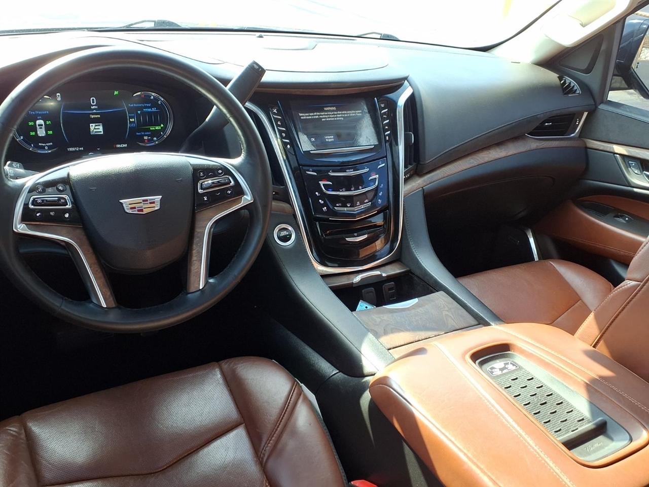 Cadillac Escalade Premium 4WD 2016