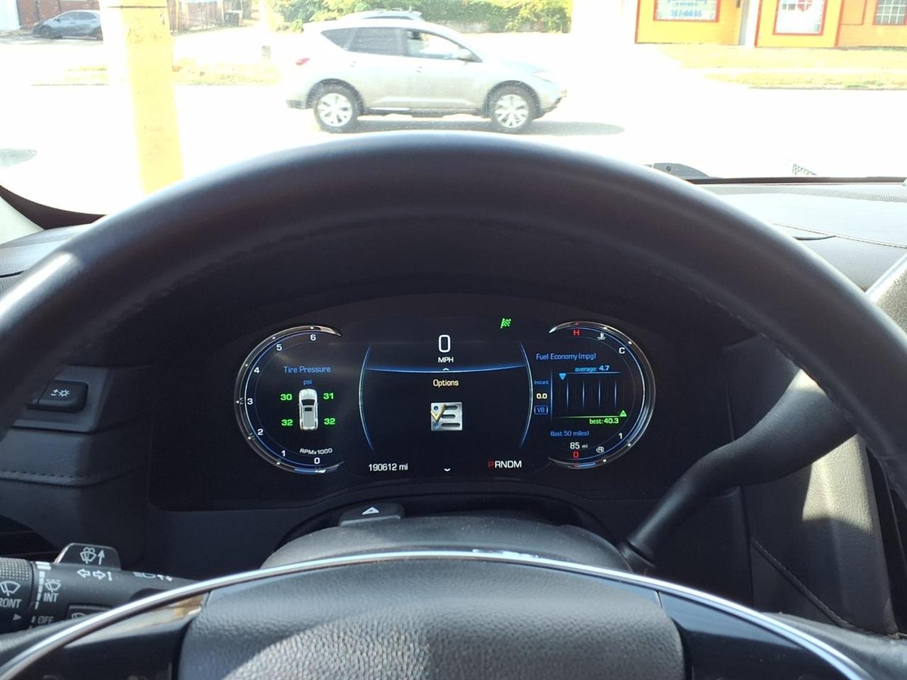 Cadillac Escalade Premium 4WD 2016