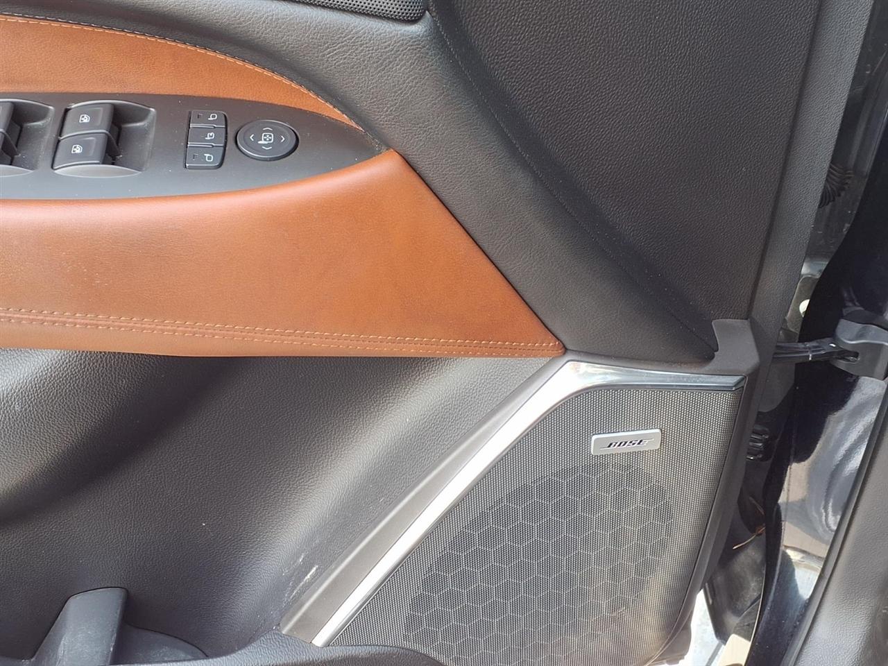 Cadillac Escalade Premium 4WD 2016