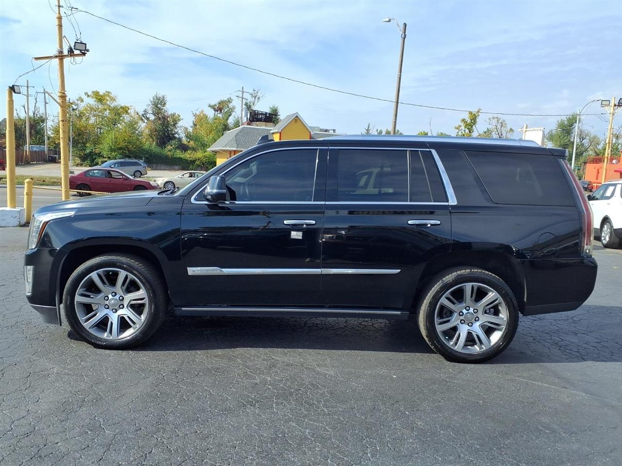 Cadillac Escalade Premium 4WD 2016
