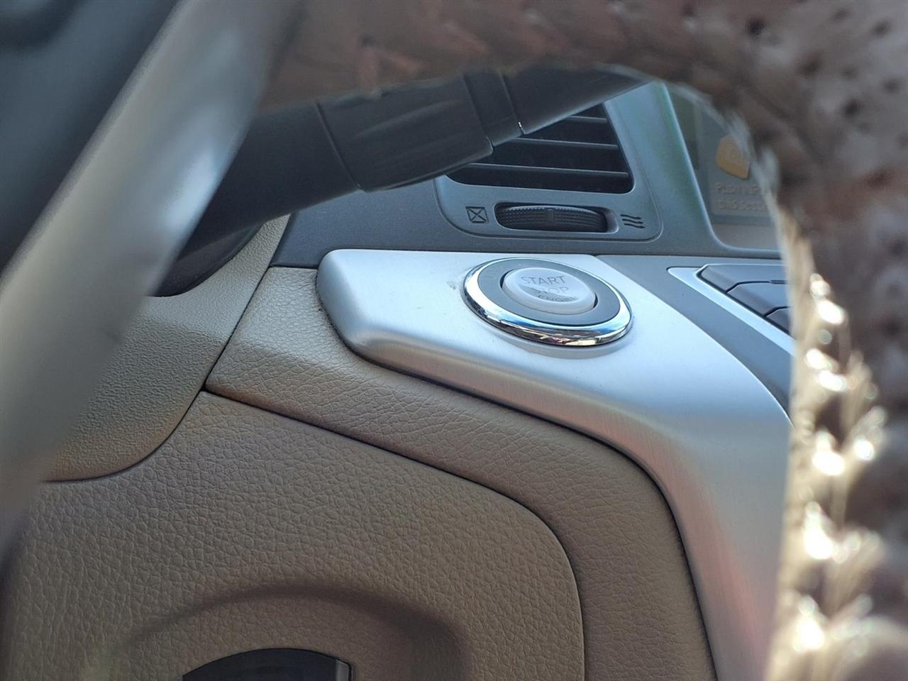 Nissan Murano SV 2012