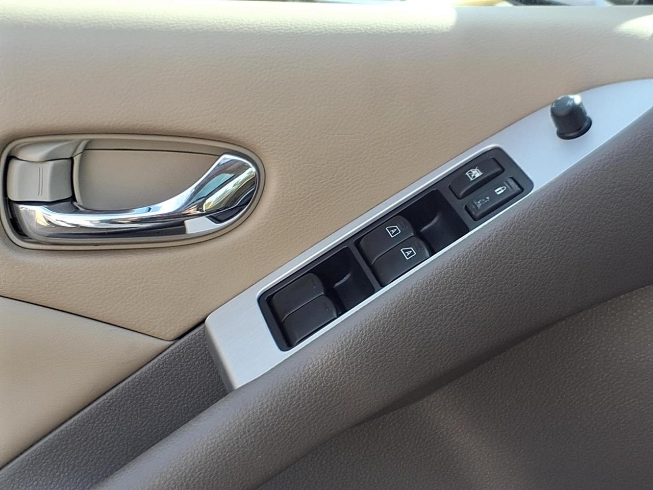 Nissan Murano SV 2012