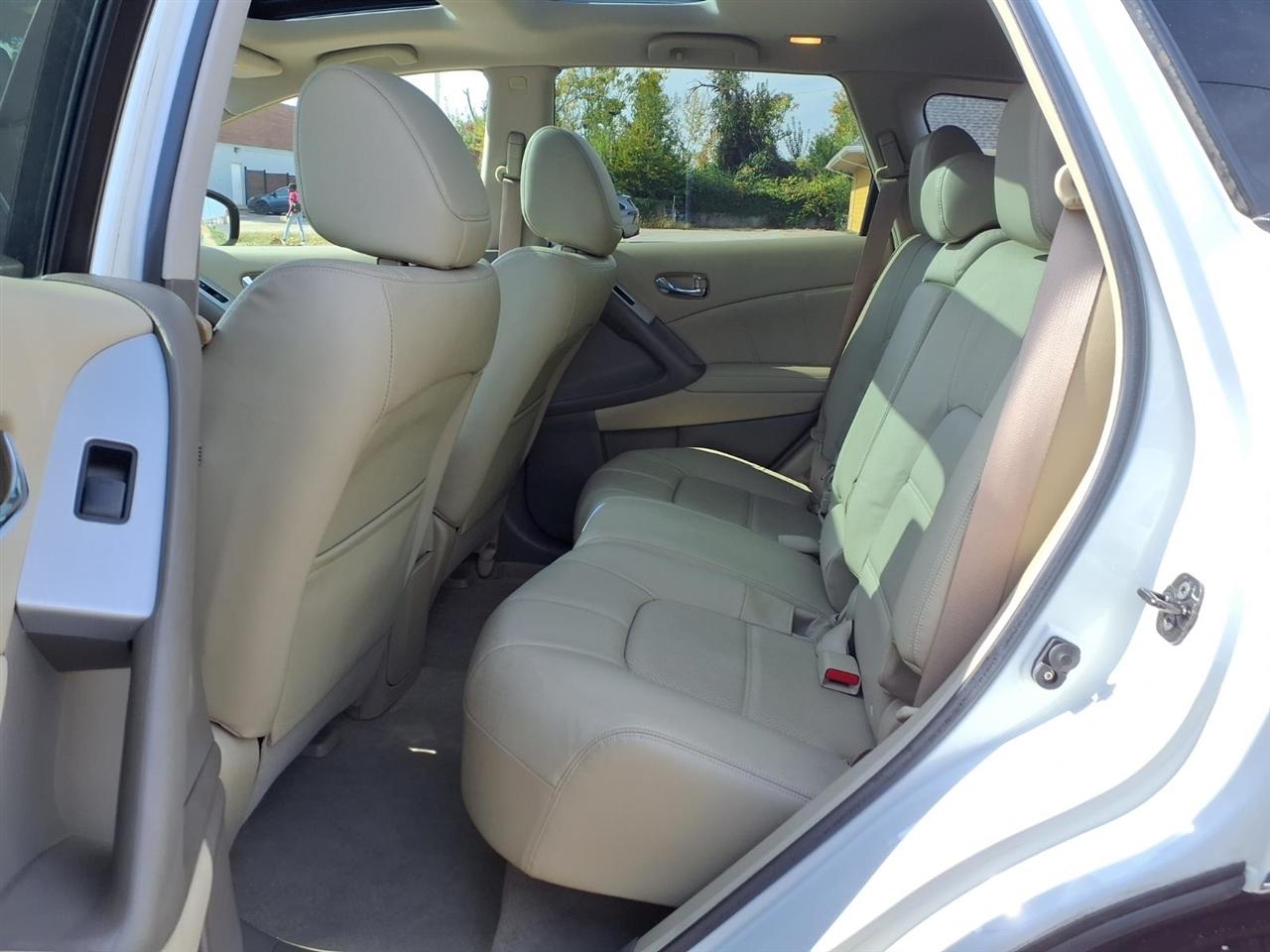 Nissan Murano SV 2012