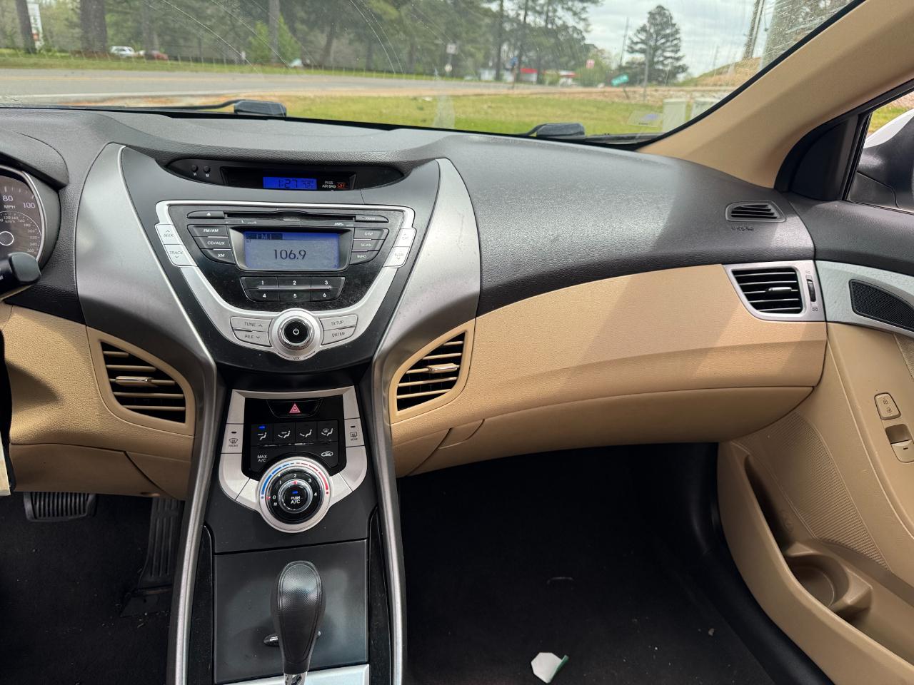 Hyundai Elantra GLS A/T 2012