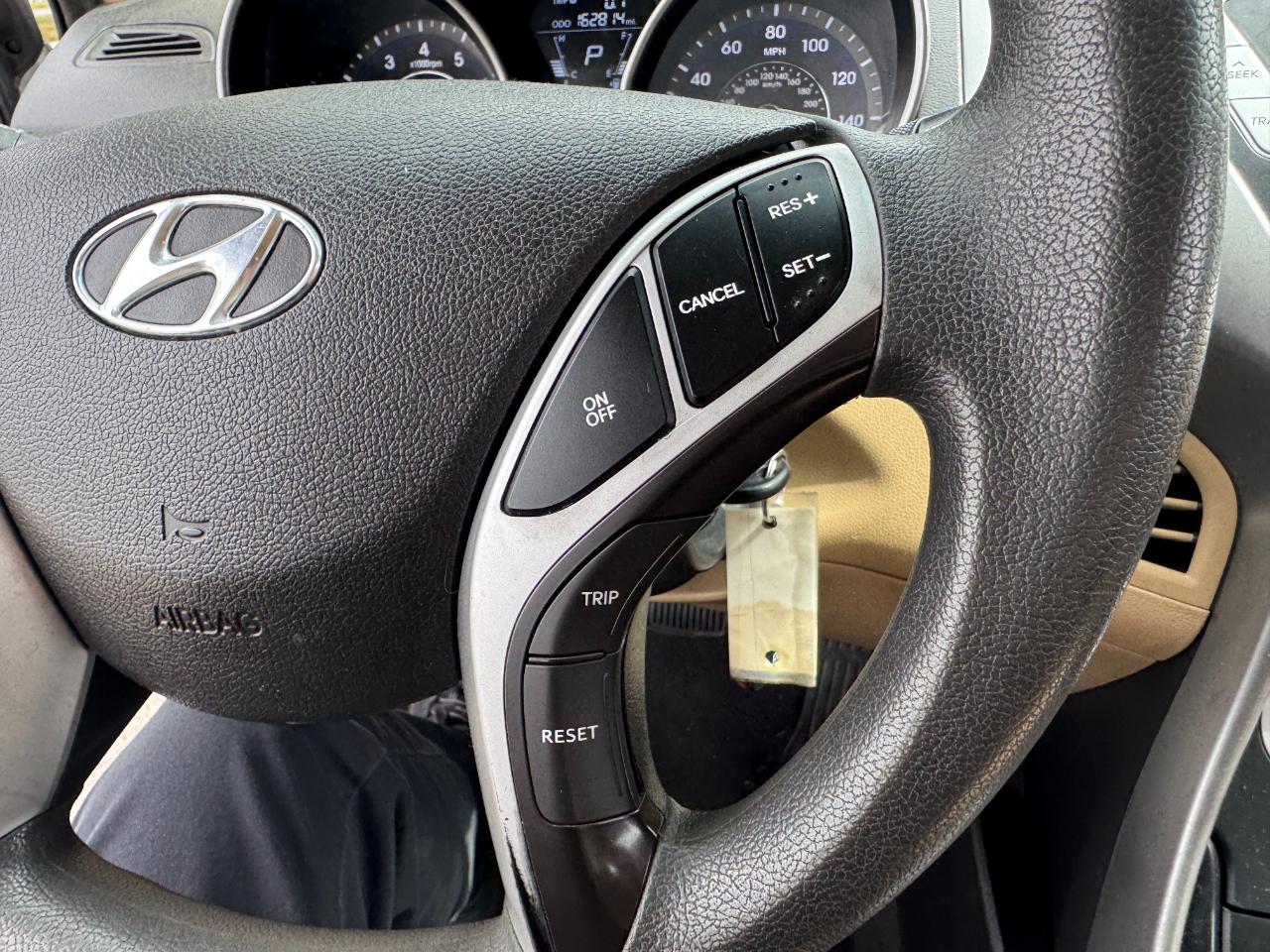 Hyundai Elantra GLS A/T 2012