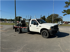 2004 Ford F-550 