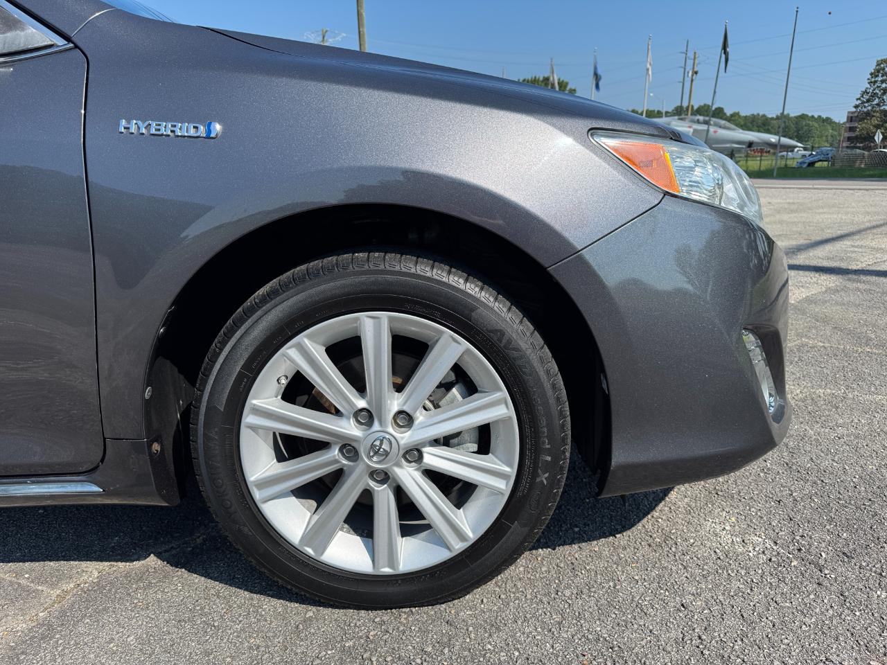 Toyota Camry Hybrid XLE 2014