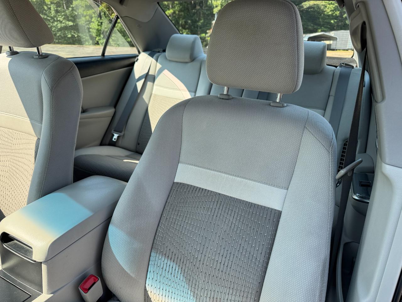Toyota Camry Hybrid XLE 2014