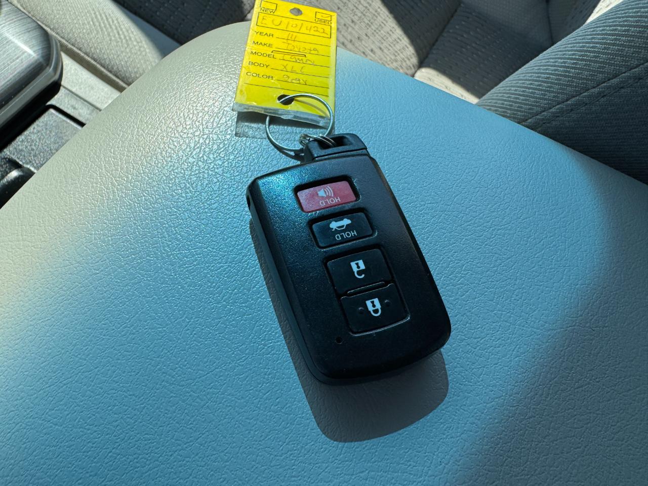 Toyota Camry Hybrid XLE 2014