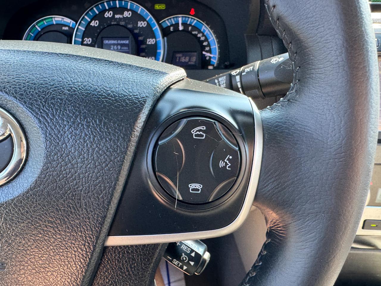 Toyota Camry Hybrid XLE 2014