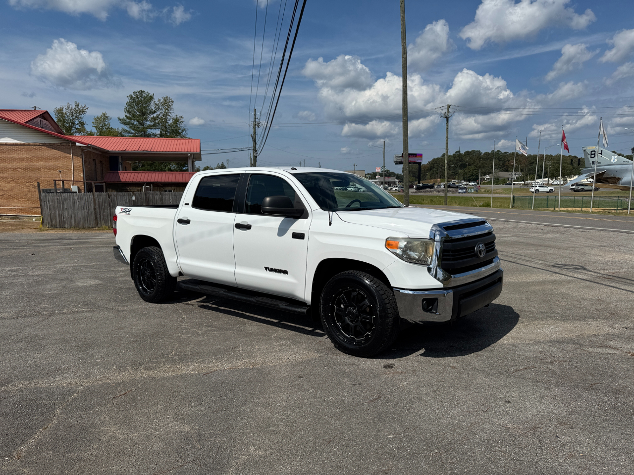 2014 Toyota Tundra SR5 5.7L V8 CrewMax 2WD