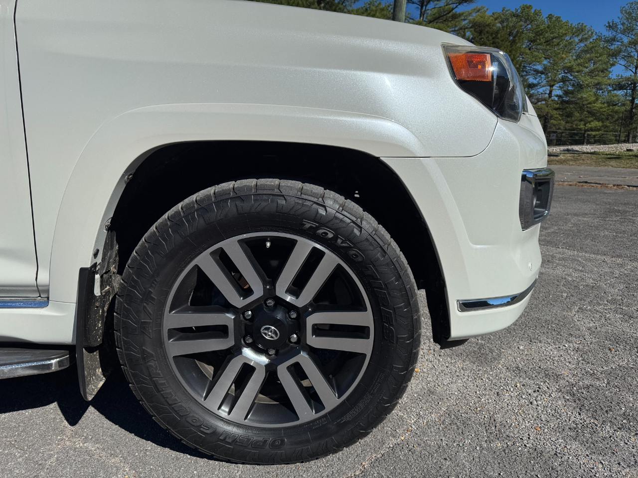 2016 Toyota 4Runner SR5 4WD photo 4