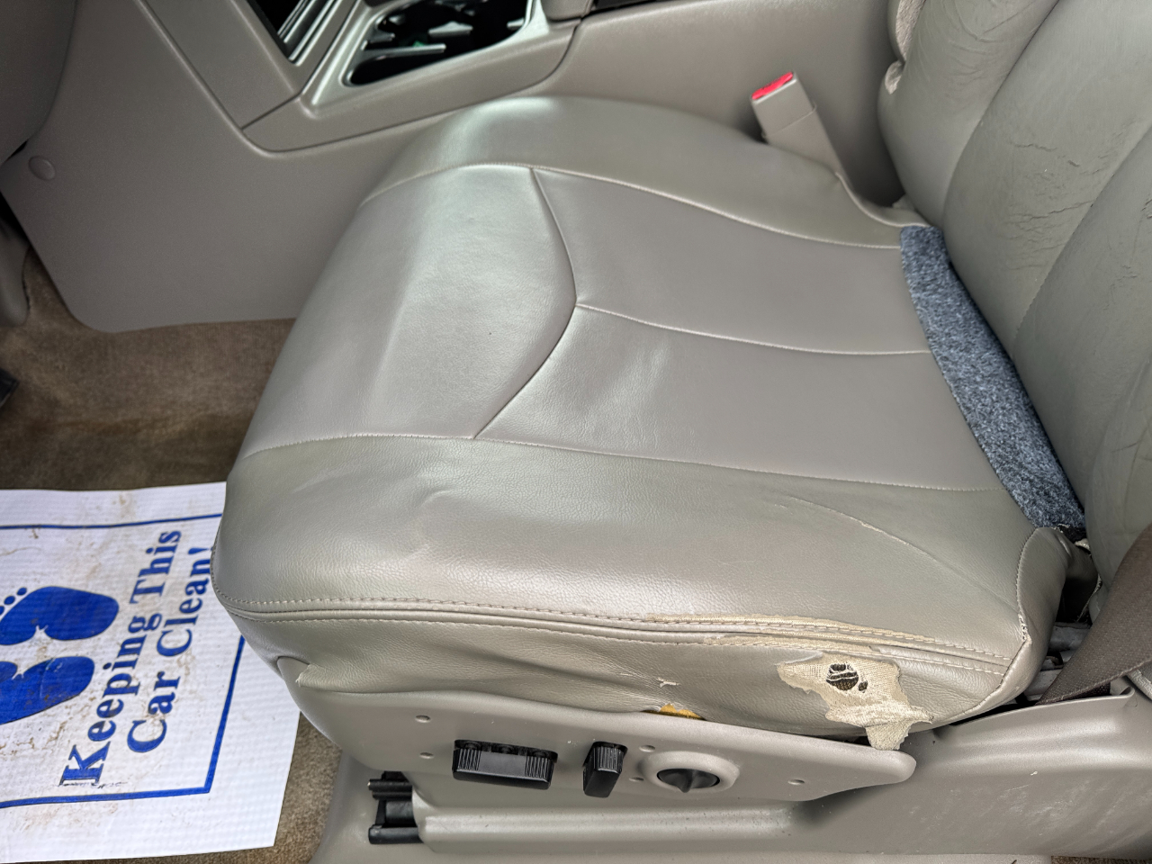 Chevrolet Suburban 1500 4WD w/1WT 2006