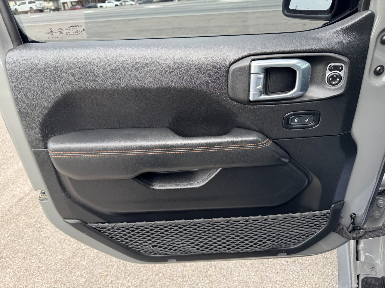 Jeep Gladiator Mojave 2021