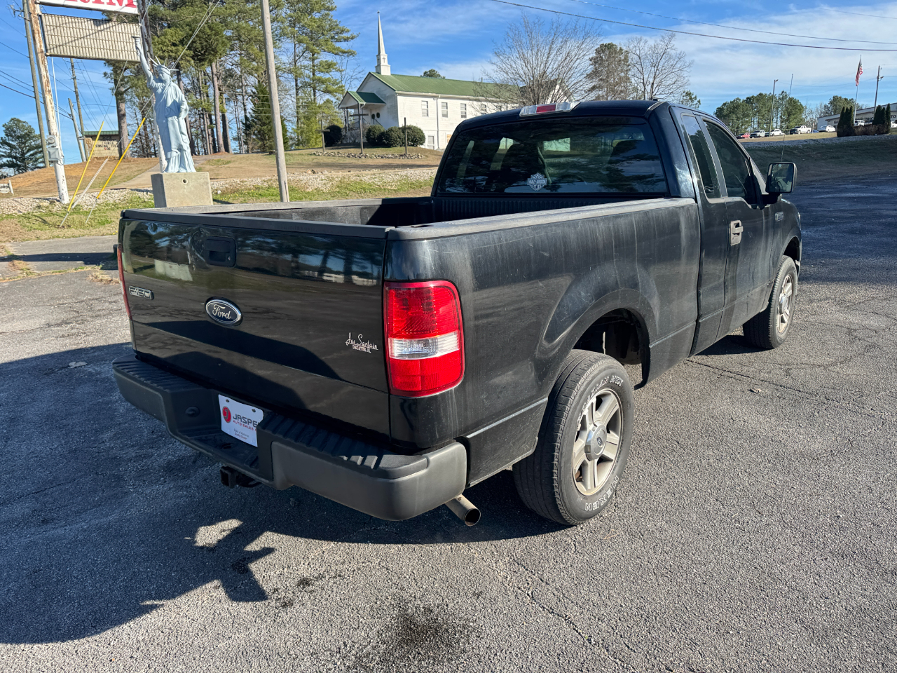 Ford F-150 XL 2WD 2005