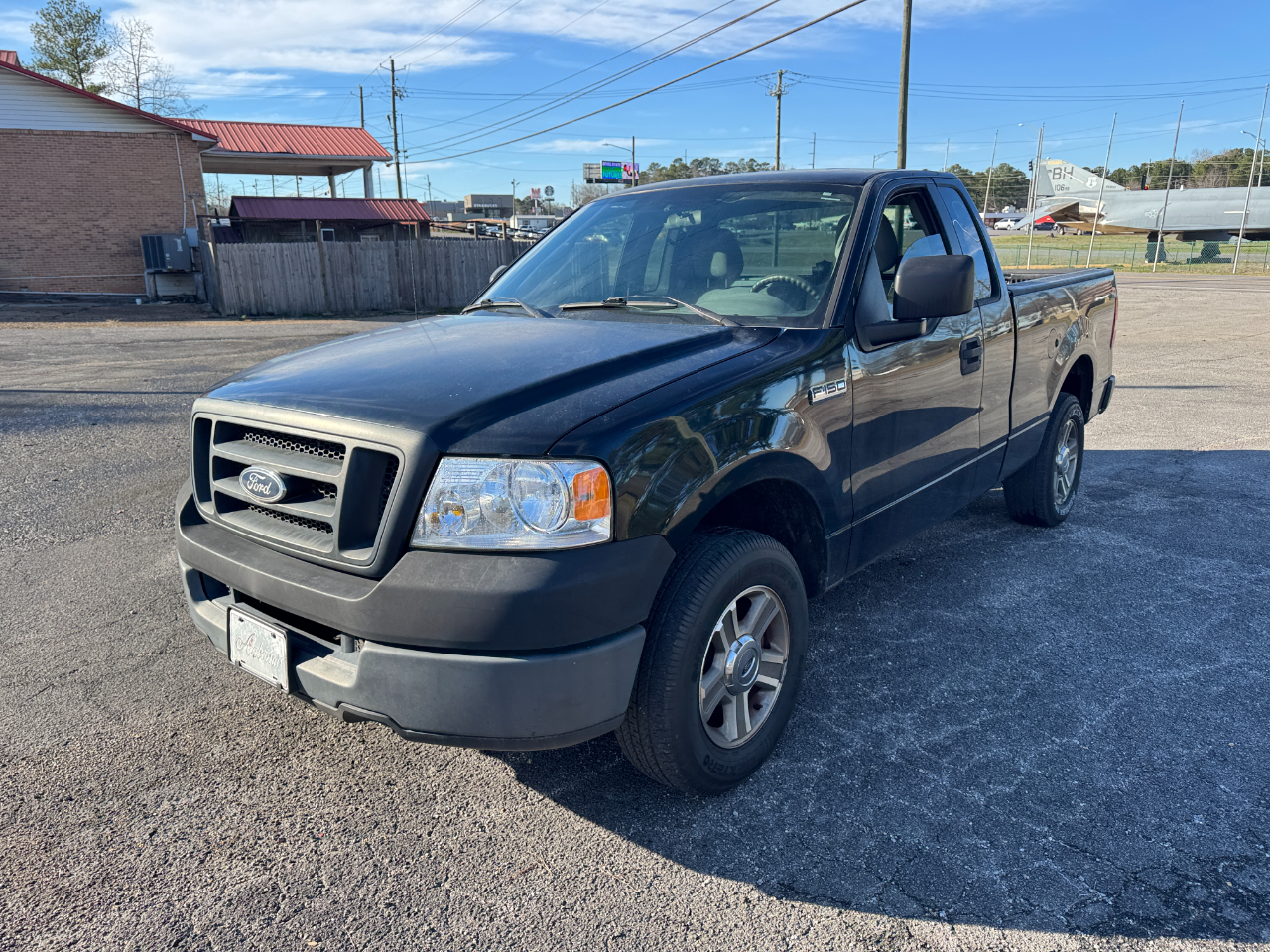 Ford F-150 XL 2WD 2005