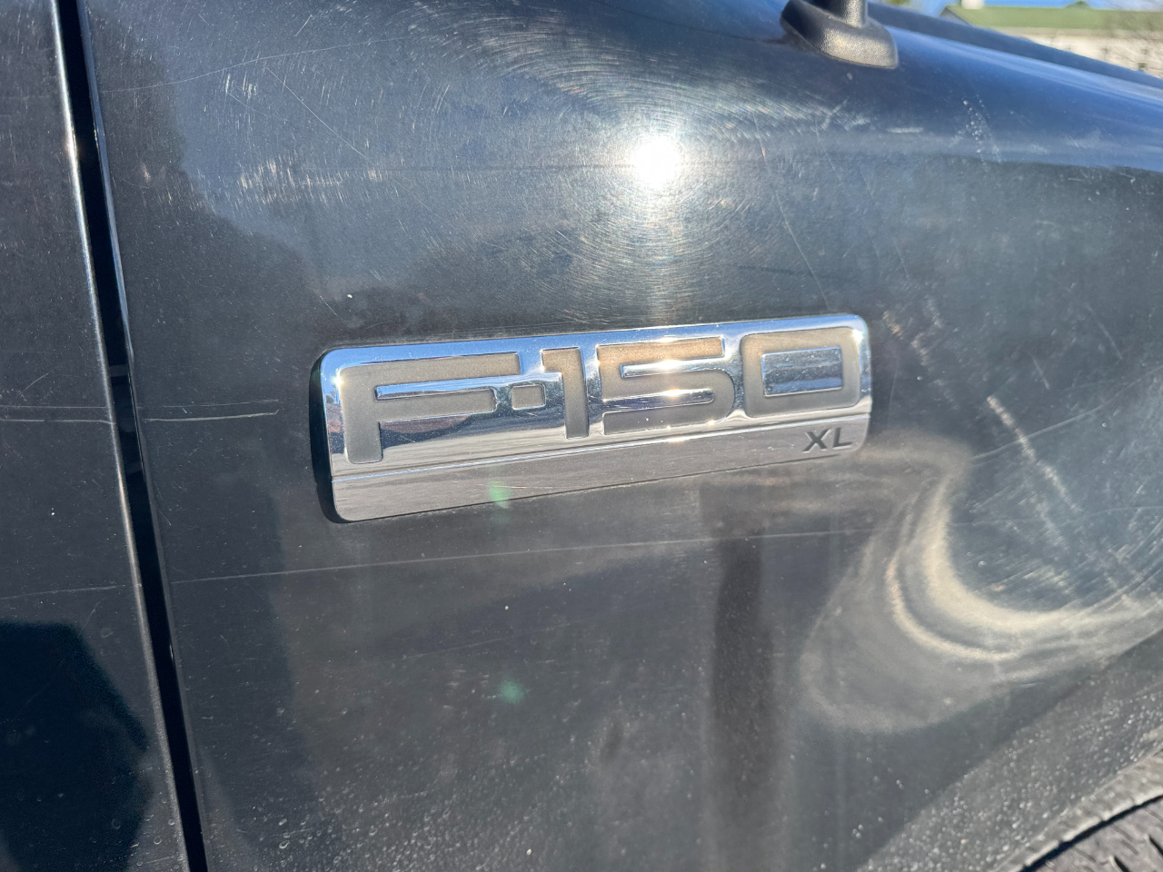 Ford F-150 XL 2WD 2005