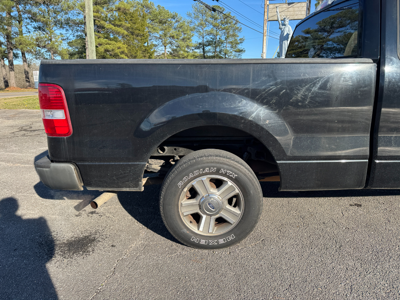 Ford F-150 XL 2WD 2005