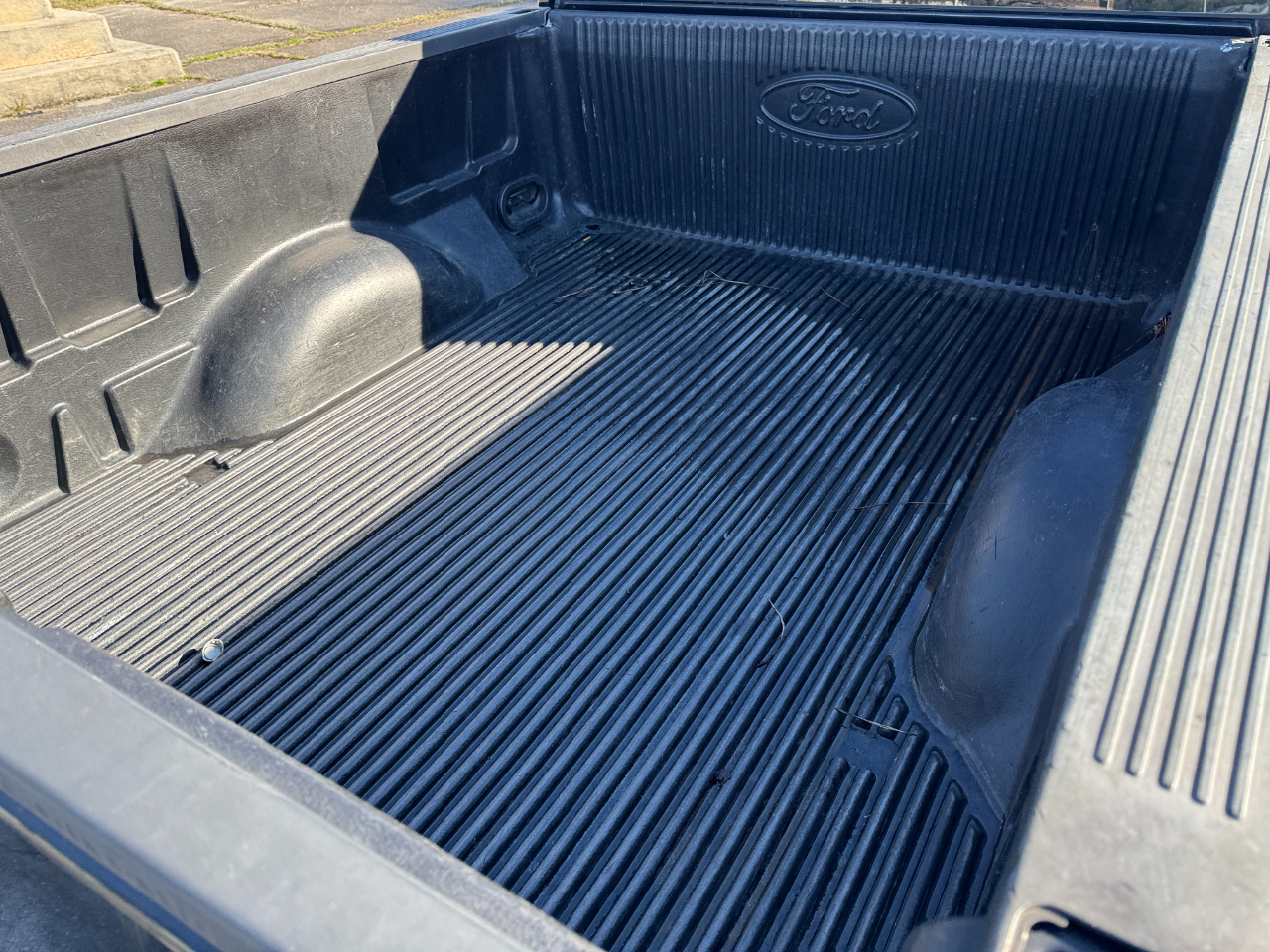 Ford F-150 XL 2WD 2005