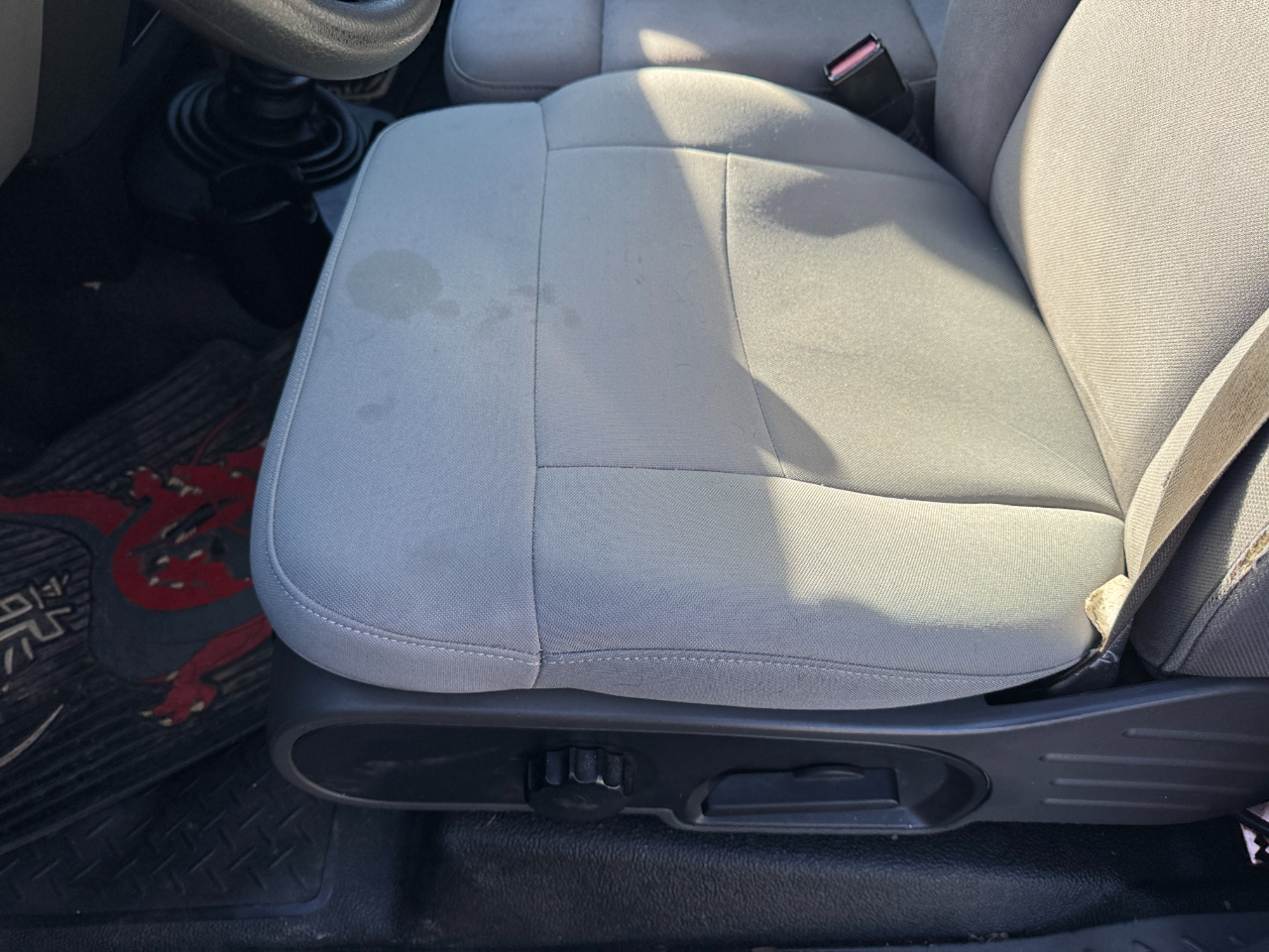 Ford F-150 XL 2WD 2005