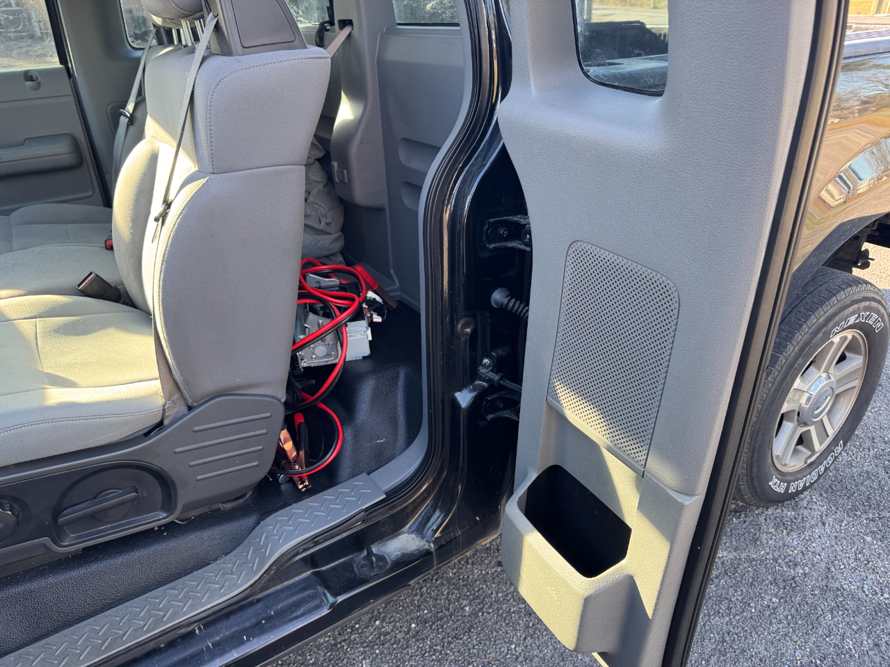 Ford F-150 XL 2WD 2005