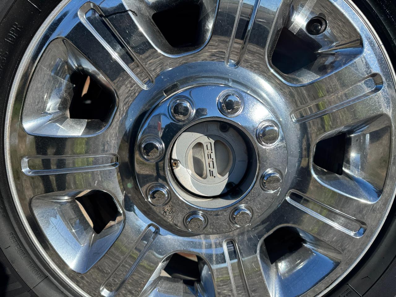 Ford F-250 SD Lariat Crew Cab Long Bed 4WD 2015