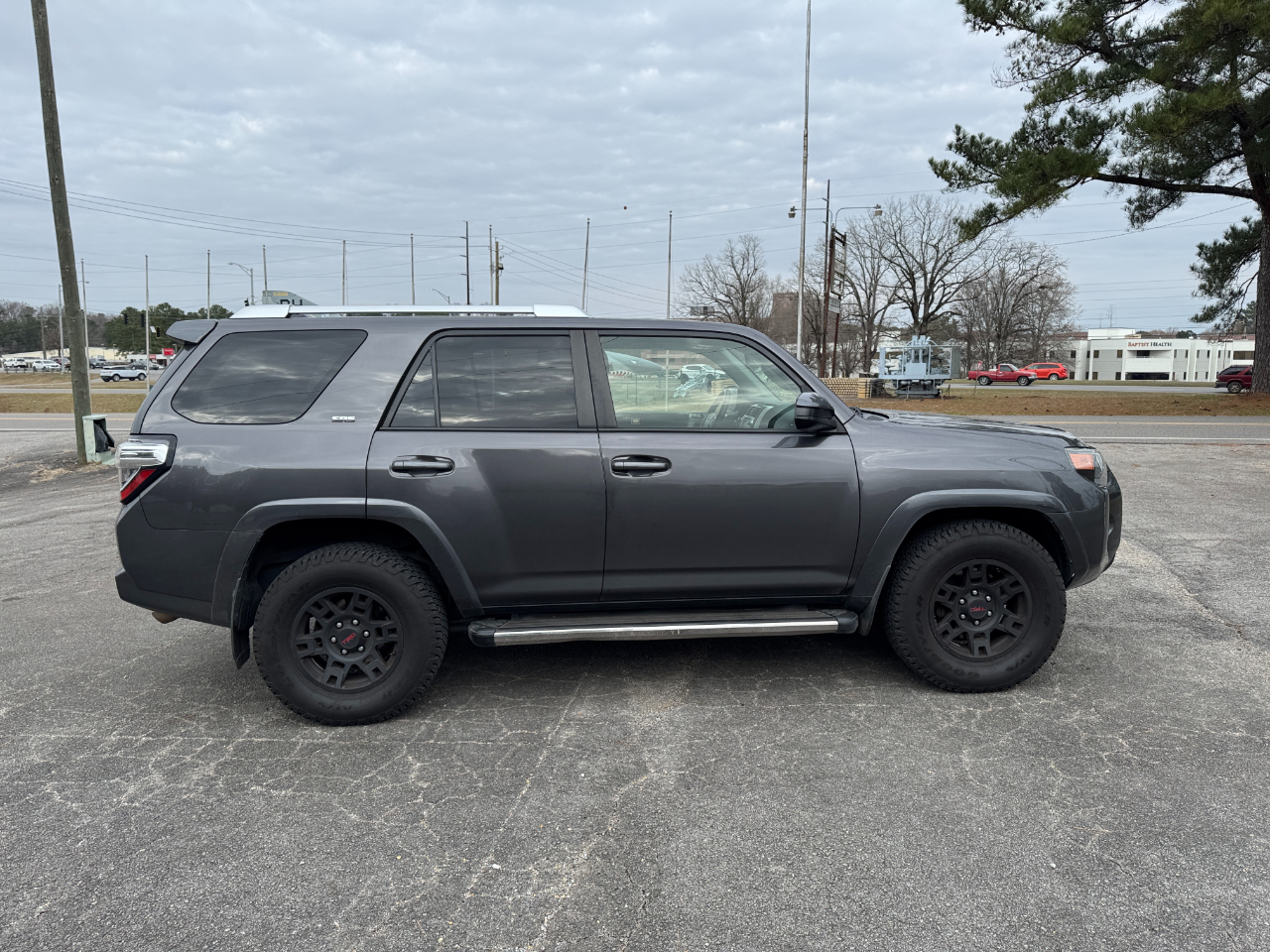 Toyota 4Runner SR5 2WD 2016
