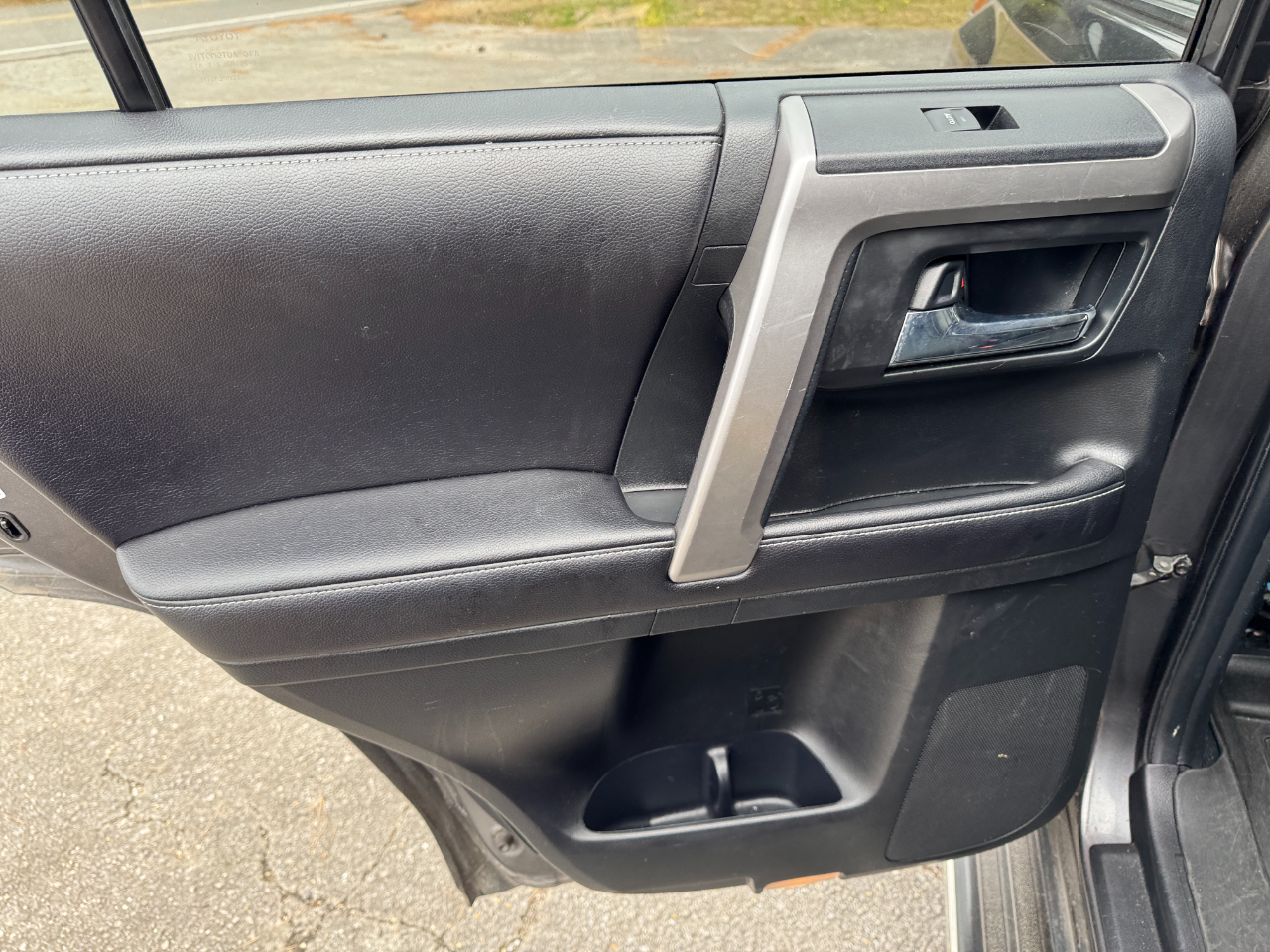 Toyota 4Runner SR5 2WD 2016