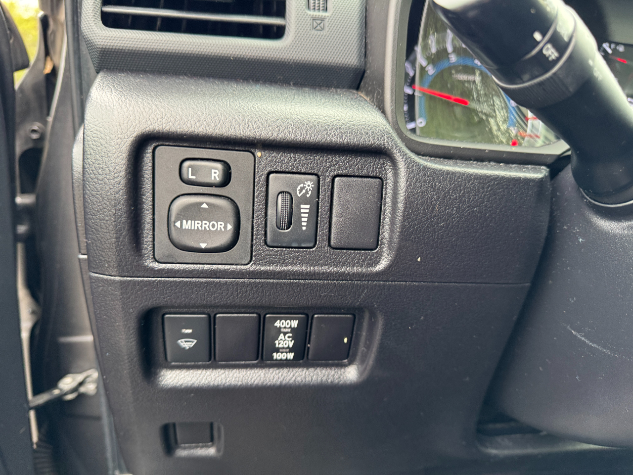 Toyota 4Runner SR5 2WD 2016