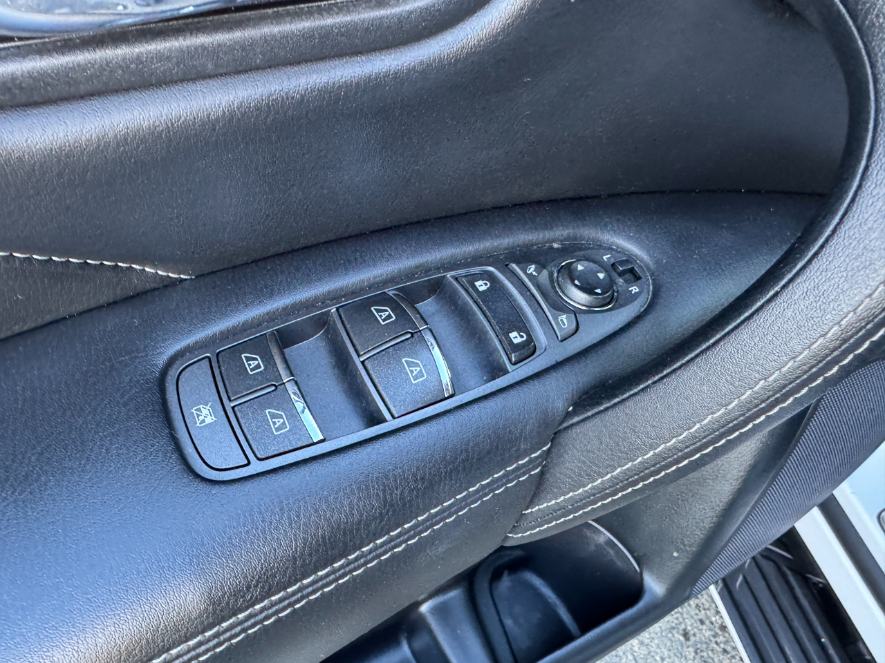 Infiniti QX80 LUXE 2019