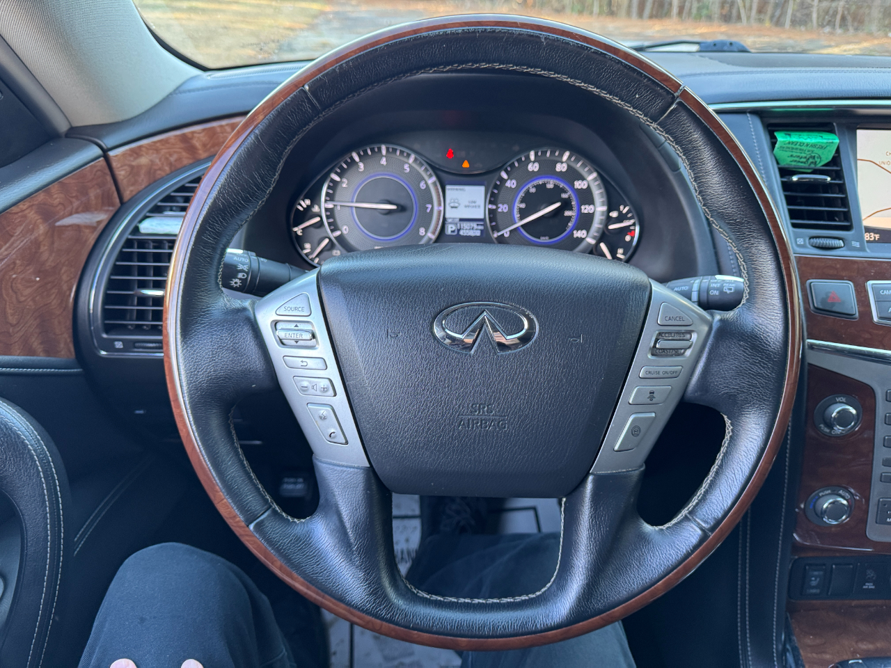 Infiniti QX80 LUXE 2019