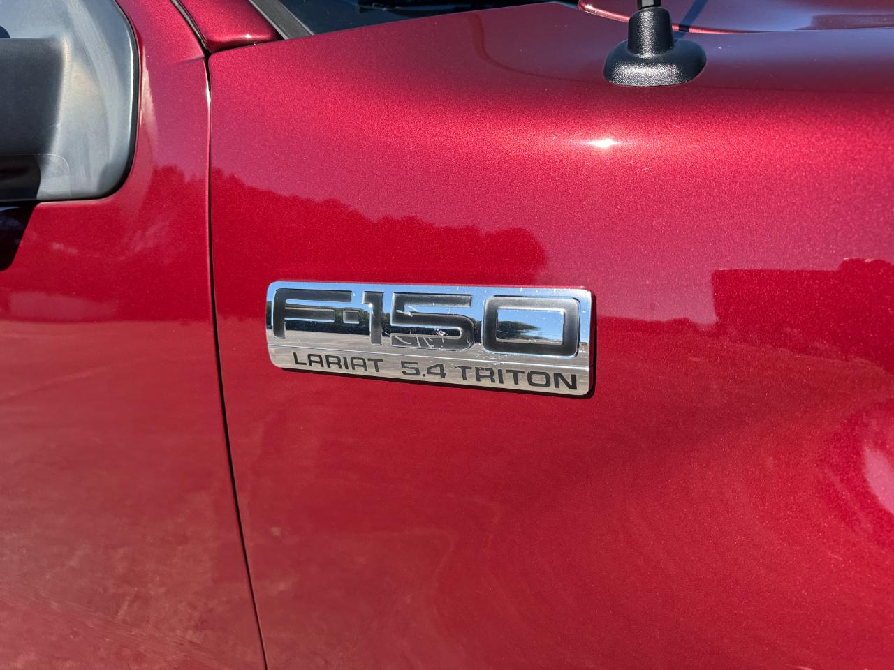 Ford F-150 Lariat SuperCab Long Bed 4WD 2005