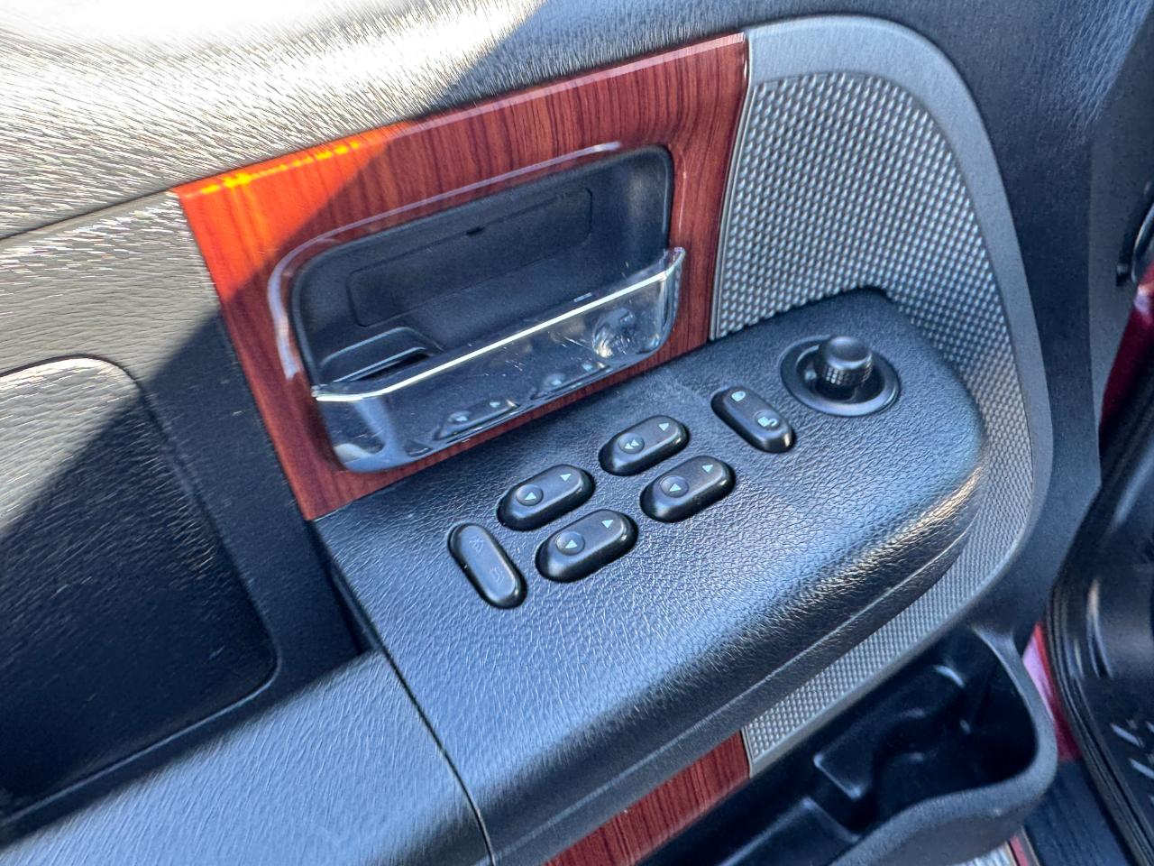 Ford F-150 Lariat SuperCab Long Bed 4WD 2005