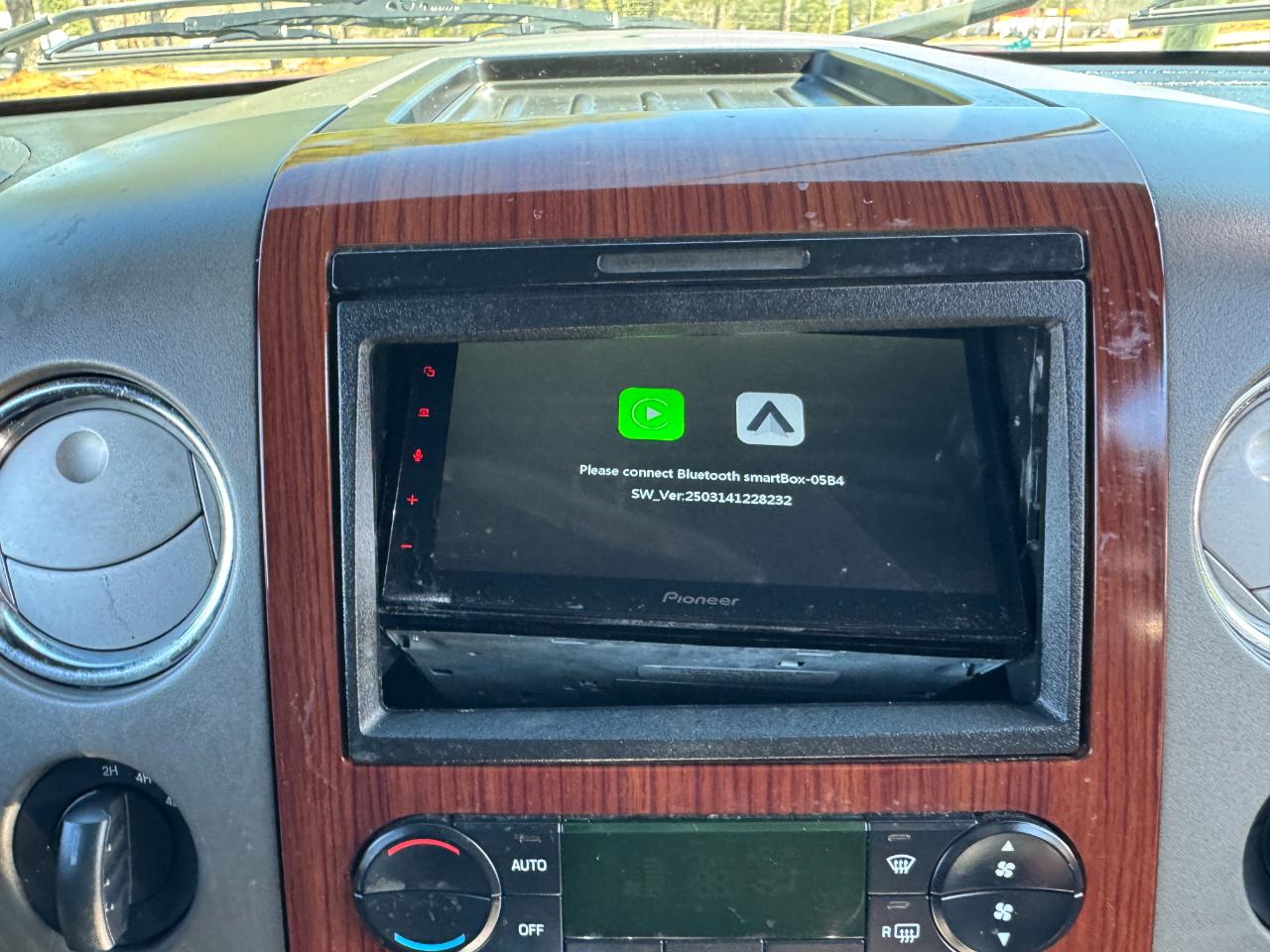 Ford F-150 Lariat SuperCab Long Bed 4WD 2005