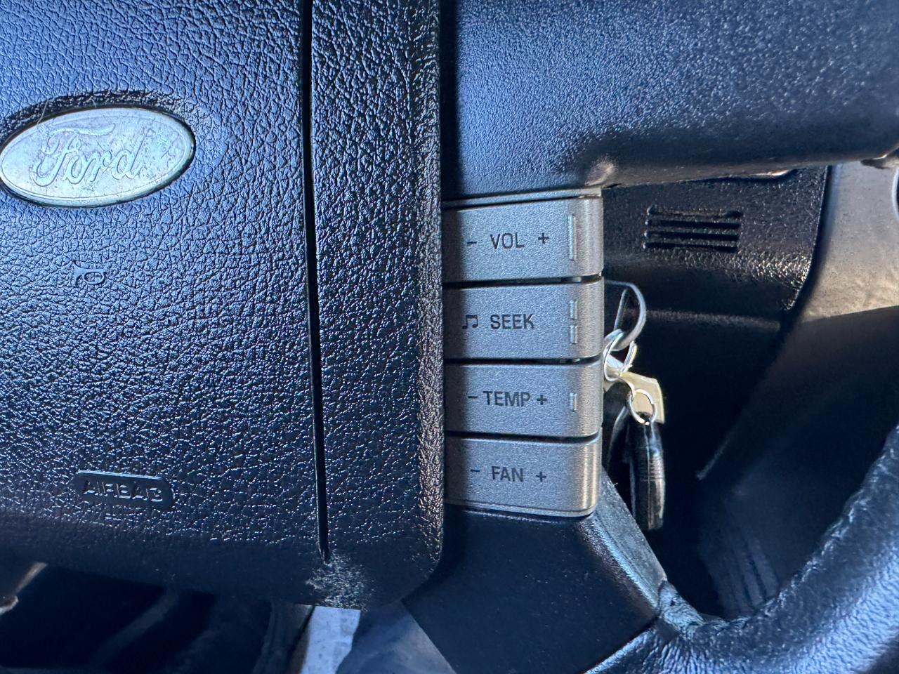 Ford F-150 Lariat SuperCab Long Bed 4WD 2005