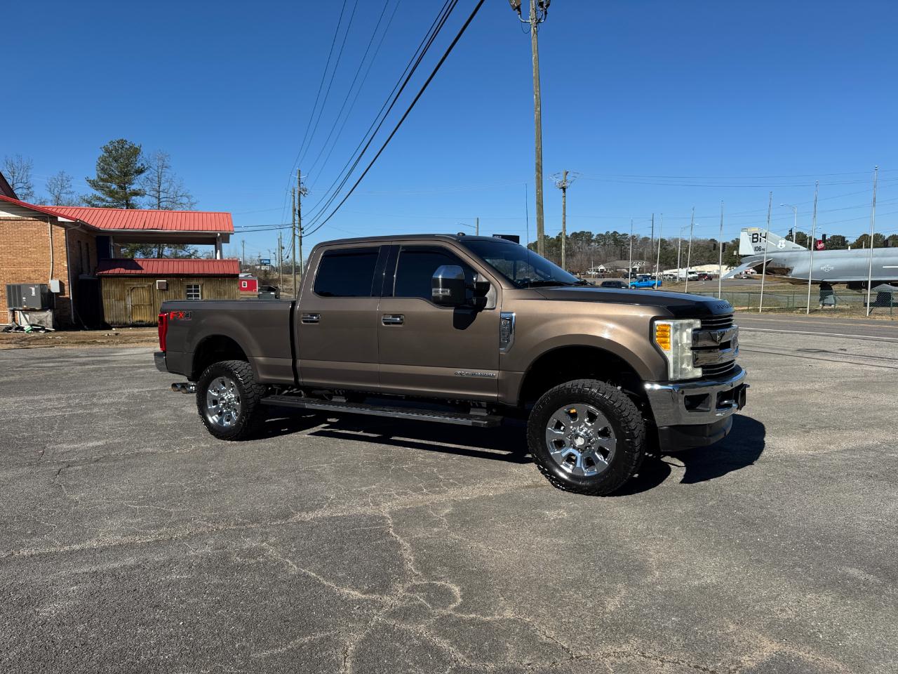 Ford F-250 SD Lariat Crew Cab 4WD 2017