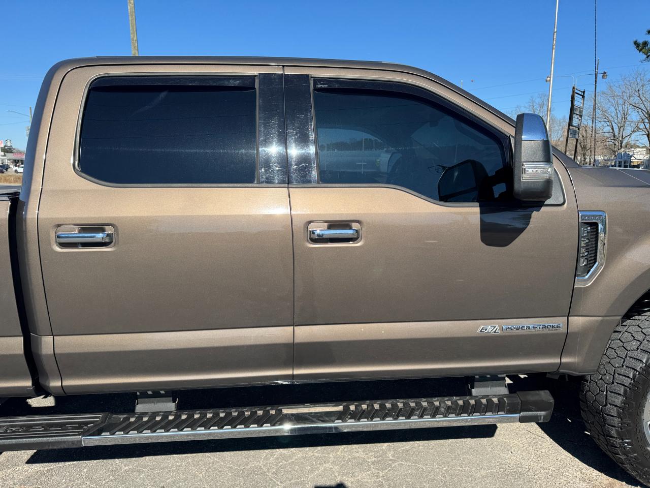 Ford F-250 SD Lariat Crew Cab 4WD 2017