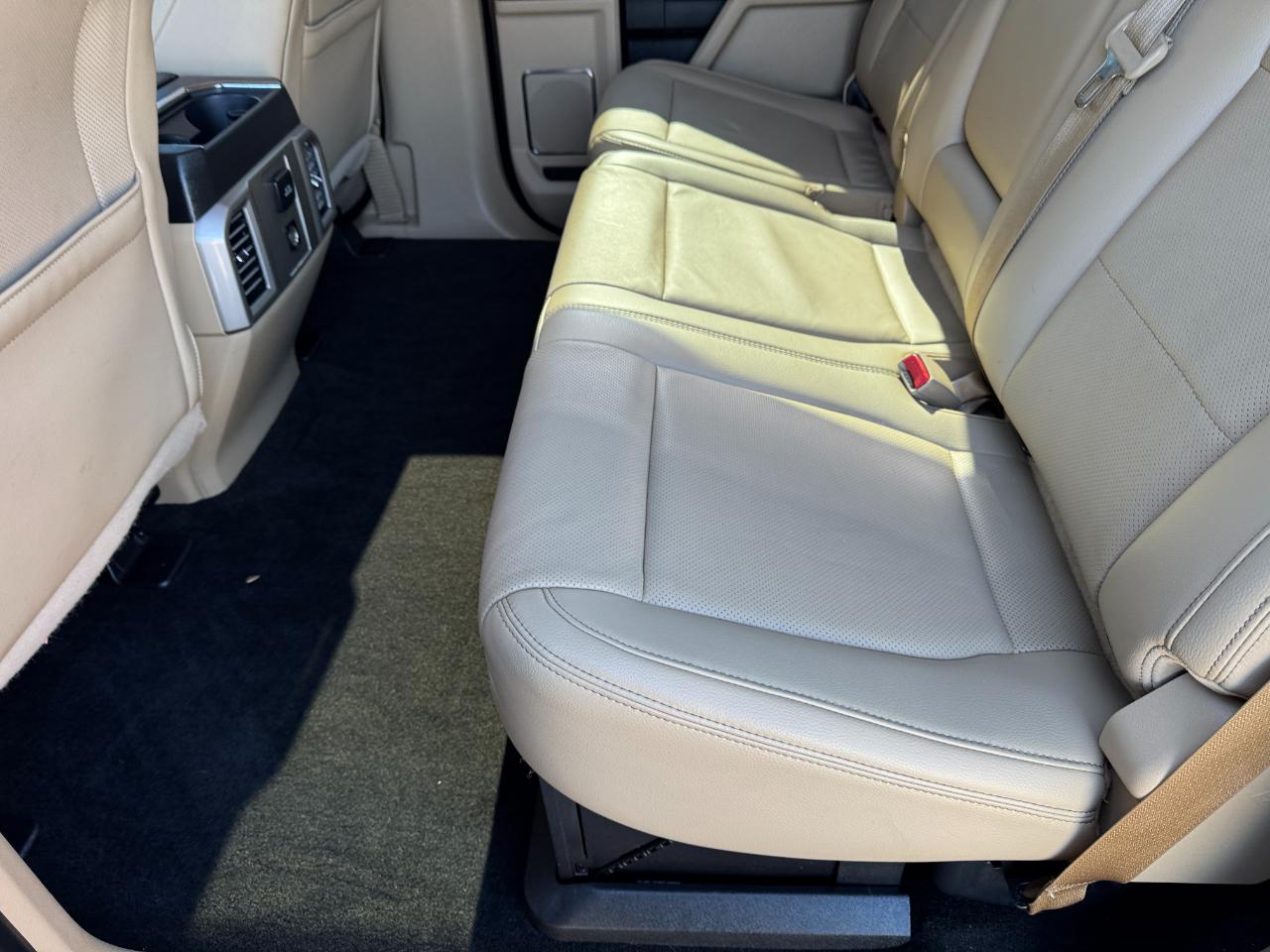 Ford F-250 SD Lariat Crew Cab 4WD 2017