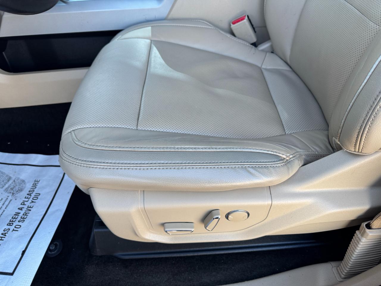 Ford F-250 SD Lariat Crew Cab 4WD 2017