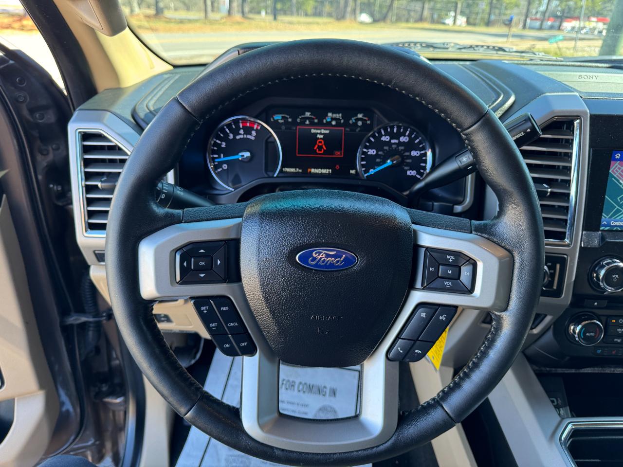 Ford F-250 SD Lariat Crew Cab 4WD 2017