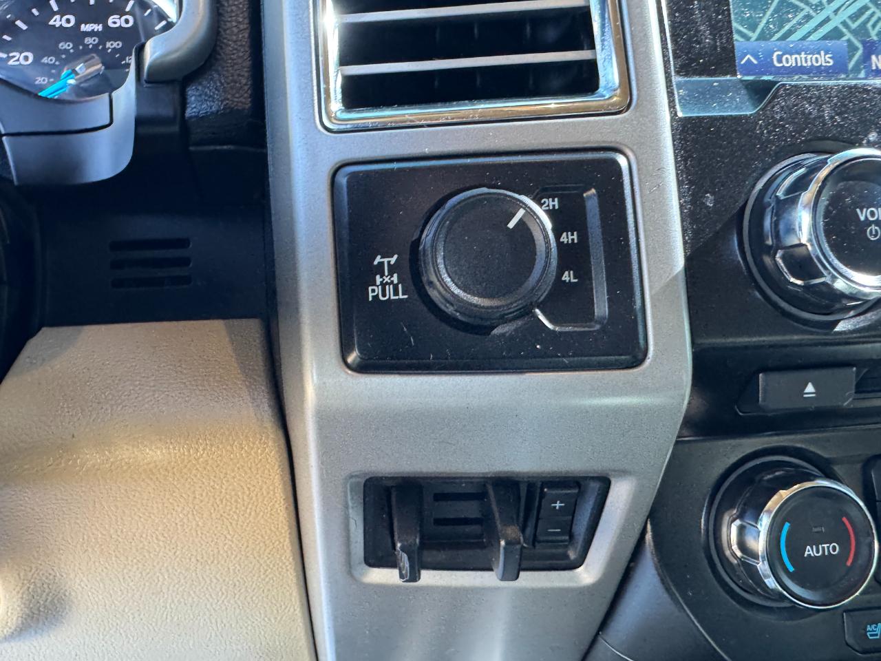 Ford F-250 SD Lariat Crew Cab 4WD 2017