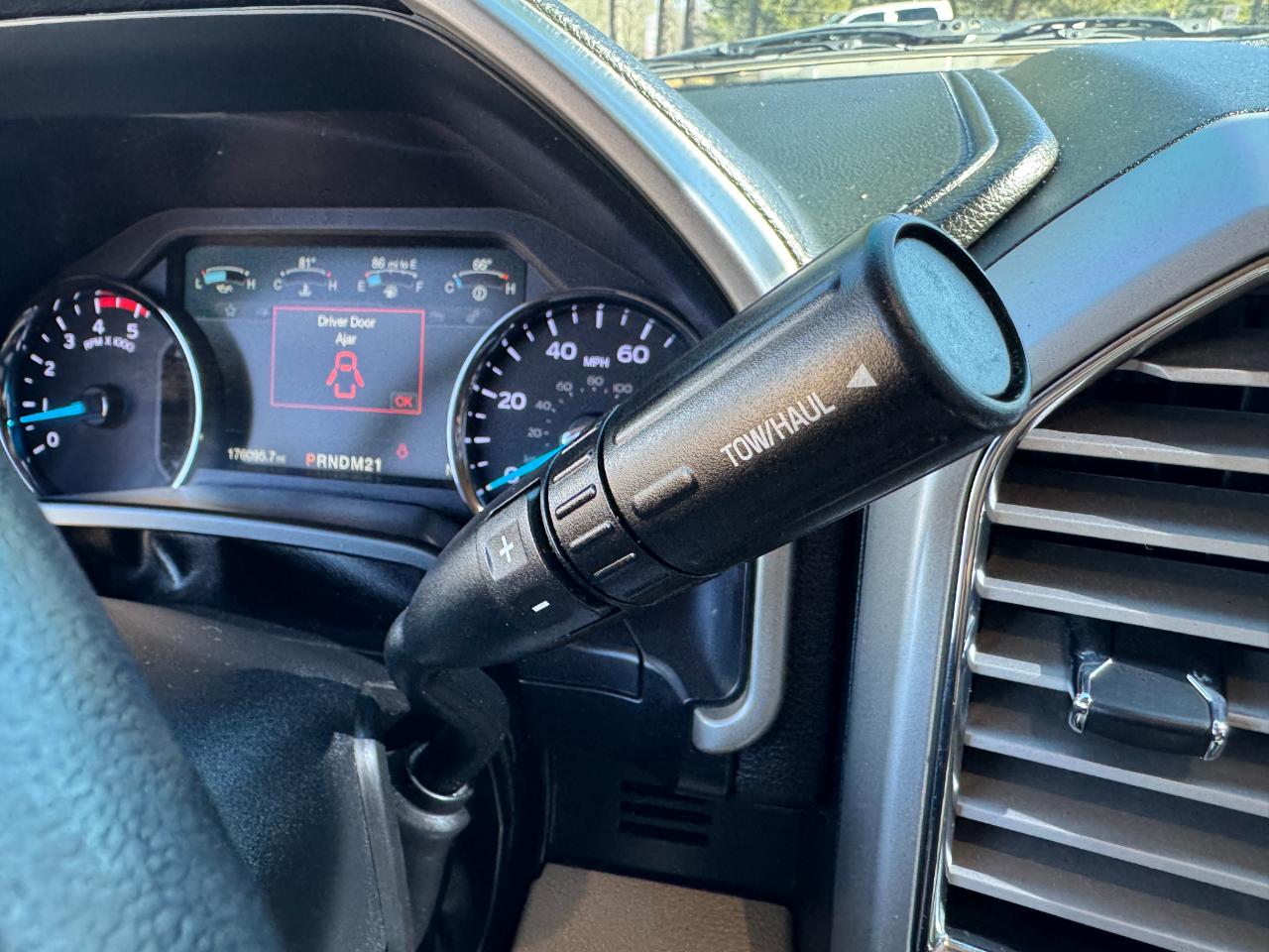 Ford F-250 SD Lariat Crew Cab 4WD 2017