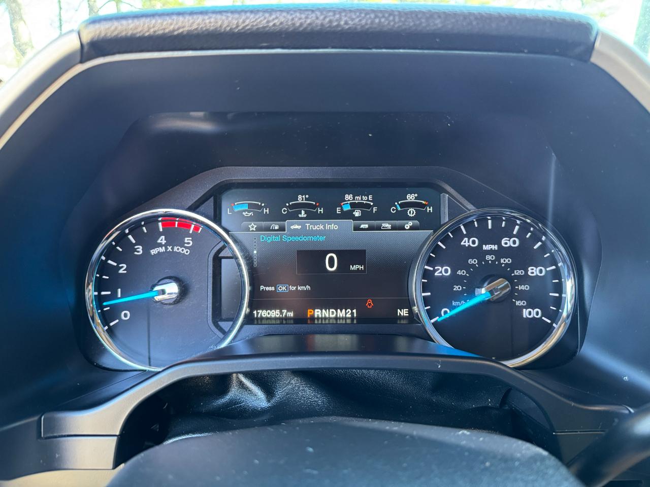 Ford F-250 SD Lariat Crew Cab 4WD 2017