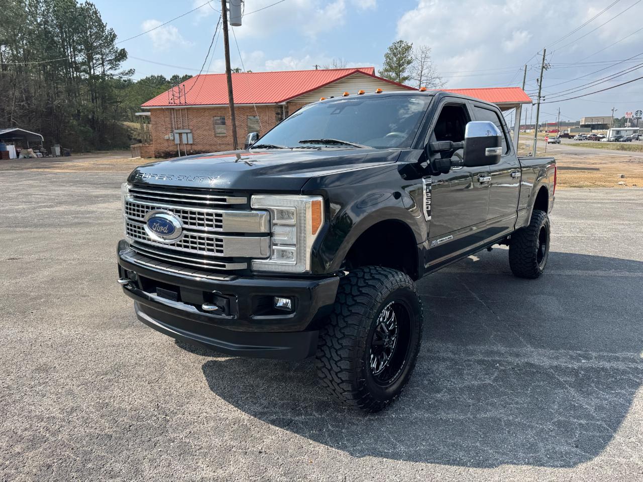 Ford F-250 SD Platinum Crew Cab Long Bed 4WD 2017